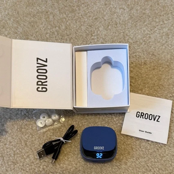 Blue Groovz Earbud Headphones - Picture 2 of 7